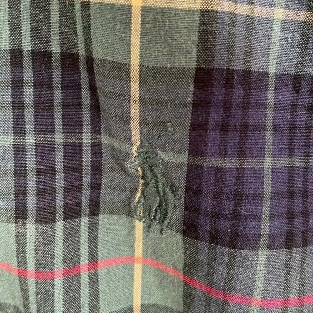 Ralph Lauren Vintage boys Large (16/18) forest green & navy blue plaid‎ shirt.